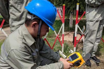 武漢東新供電公司對凌家山變電站出線電纜進(jìn)行測溫
