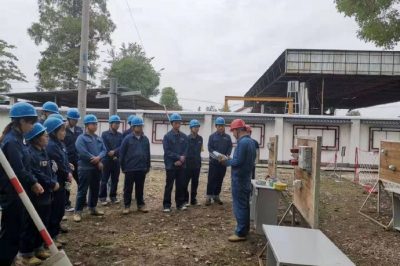 110千伏中回線進(jìn)行更換老舊、損傷的耐張金具檢修改造