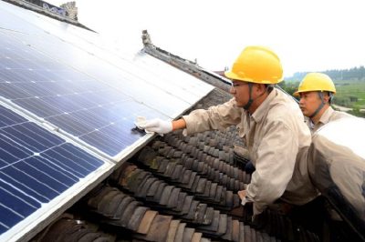 檢查客戶光伏發(fā)電裝置，積極推動(dòng)分布式電源安全健康發(fā)展