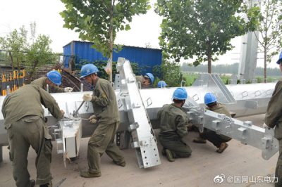 10千伏通達(dá)線富強支線新建9號轉(zhuǎn)角鐵塔線路，助力地方經(jīng)濟發(fā)展