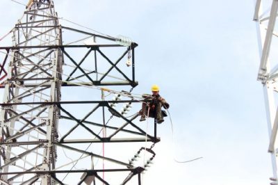 漣源南部三白線35千伏新建工程施工現(xiàn)場(chǎng)