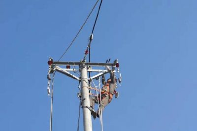 小徐五湖村農(nóng)網(wǎng)設(shè)施進(jìn)行施工改造