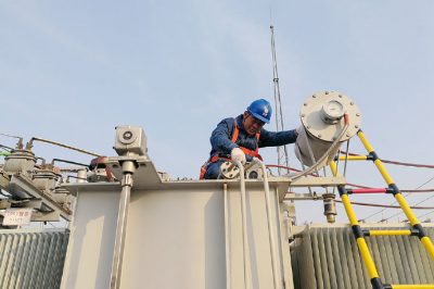 竇三疃變電站1號主變有載調壓開關故障搶修