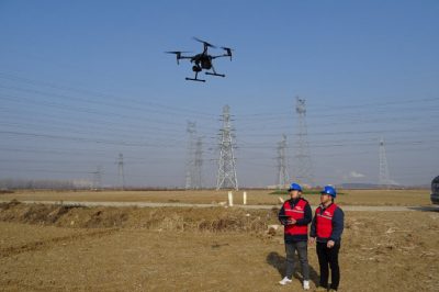 無(wú)人機(jī)對(duì)500千伏禹會(huì)變出線進(jìn)行通道勘查
