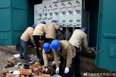 益壽中路20千伏黨校小區(qū)2號環(huán)網柜安裝電纜出線