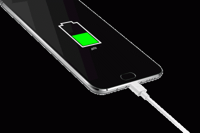 手機(jī)充電先插手機(jī)還是先插電源？你做對了嗎？