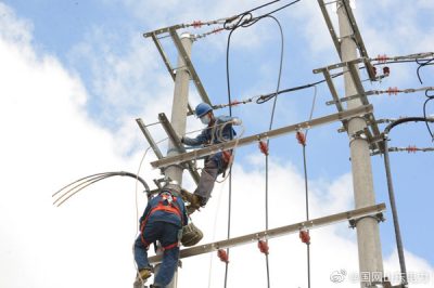 果莊鎮(zhèn)田家官莊村3號臺區(qū)進(jìn)行安裝施工