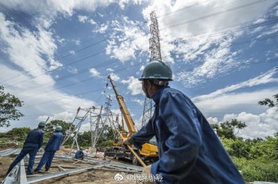 “老鐵”抗風加固改造中 一個字：穩(wěn)！