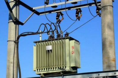 “老聽你們念叨的變壓器，它是用來干嘛的？”