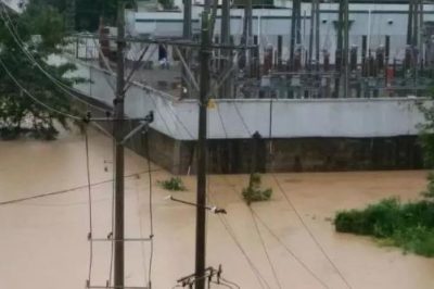 電線(xiàn)旁，盡量別蹚水過(guò)！