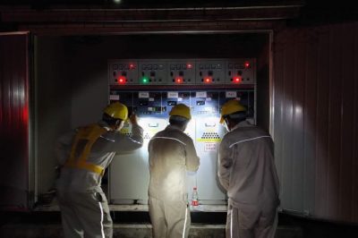 對南川工業(yè)園區(qū)的環(huán)網(wǎng)柜，開閉所，電纜溝進(jìn)行夜間巡視及紅外線測溫