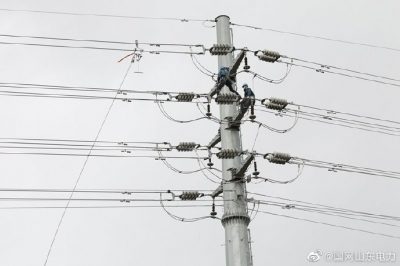 對(duì)35千伏鳳戚線線路進(jìn)行檢修