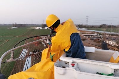 對(duì)10千伏劉寨線85號(hào)處理線進(jìn)行帶電消缺