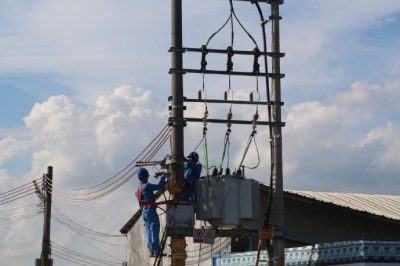 南網(wǎng)打工人，貼心守護(hù)萬家燈