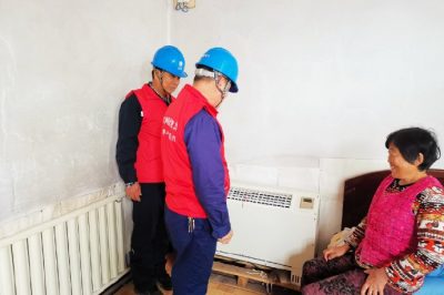 到義井鎮(zhèn)義西村走訪入戶查看煤改電供暖情況