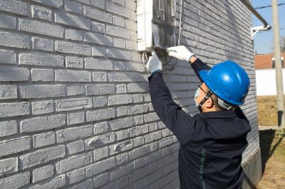 對電采暖用戶的計量裝置、供電線路設(shè)備進(jìn)行隱患排查