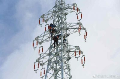 在35千伏馬連莊線開展鐵塔綜合改造任務(wù)