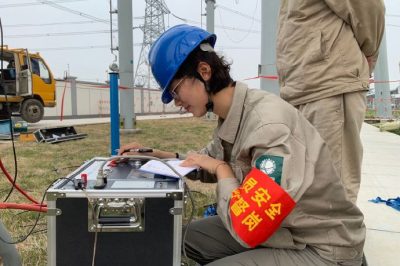 青洋變開(kāi)展青惠線線路壓變、避雷器的首檢工作